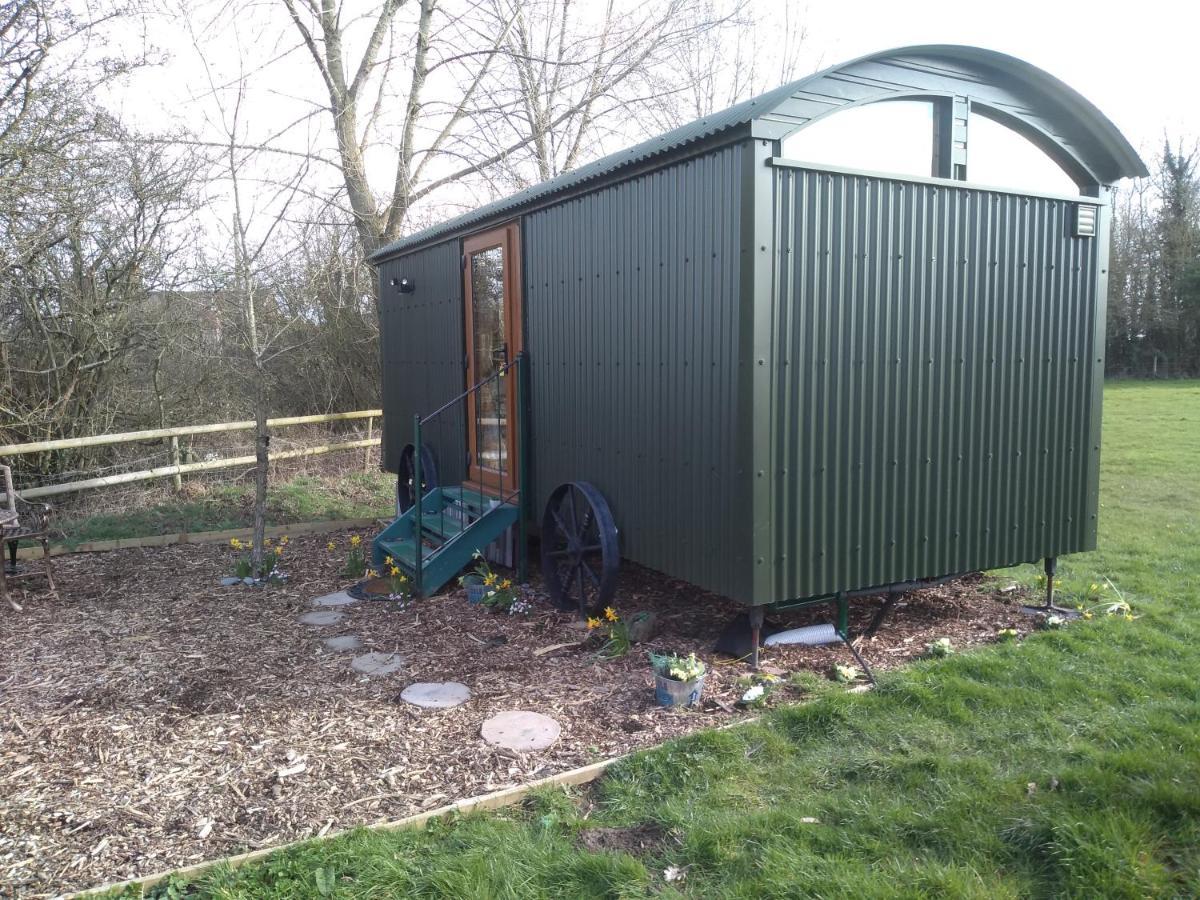 Glamping Malvern Shepherd Hut Exterior photo