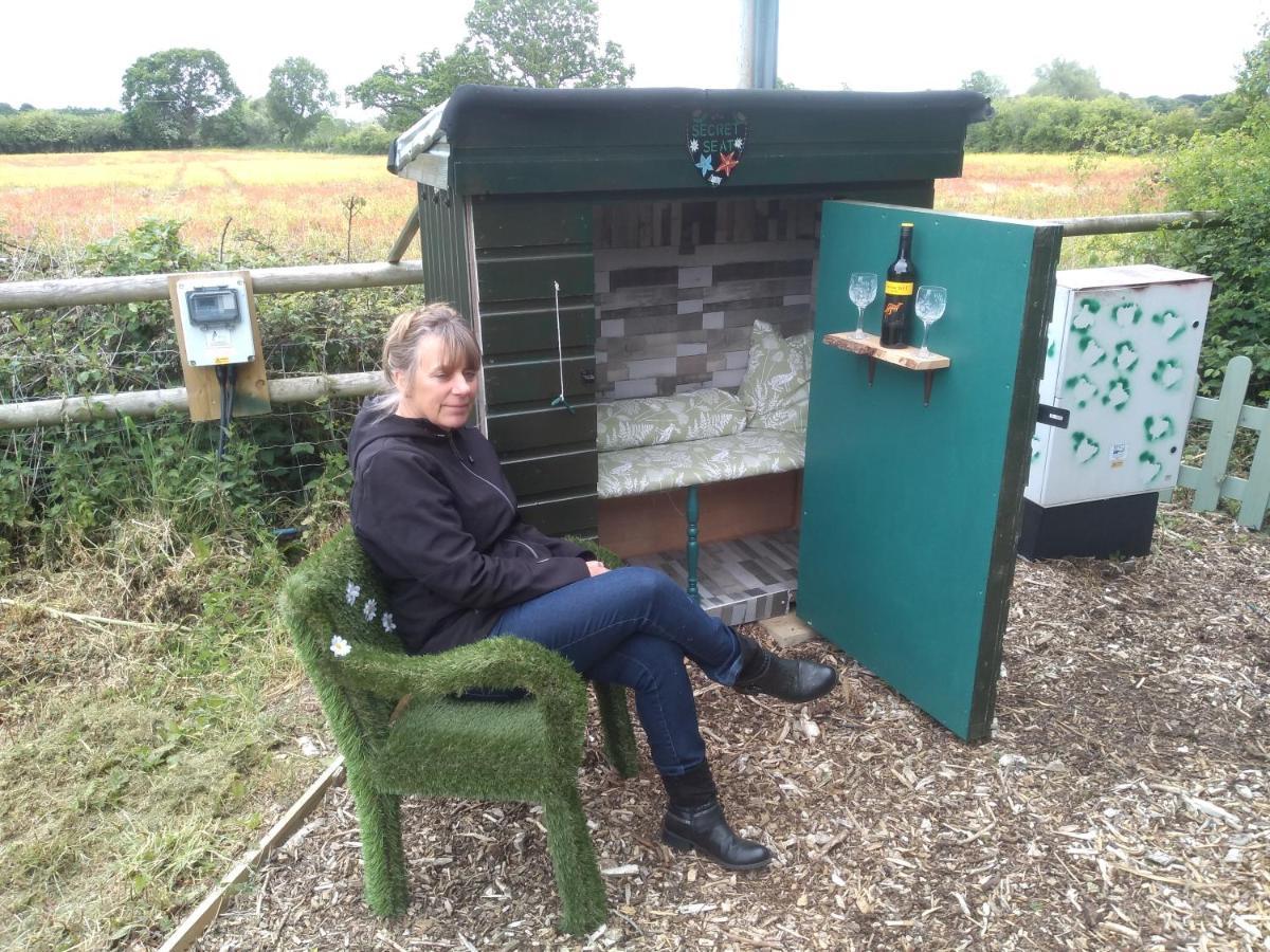 Glamping Malvern Shepherd Hut Exterior photo