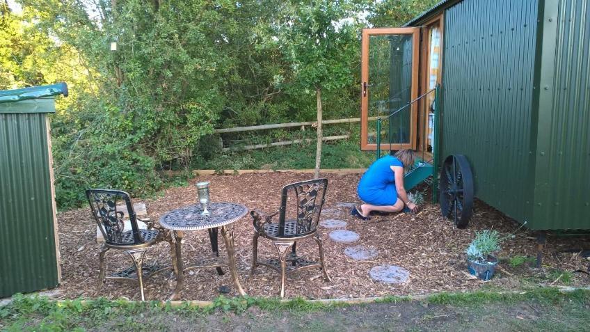 Glamping Malvern Shepherd Hut Exterior photo